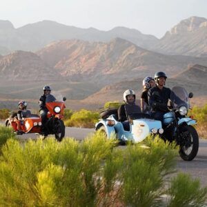 .. Excursion à Red Rock Canyon en Side-Car : Du Strip au Désert
